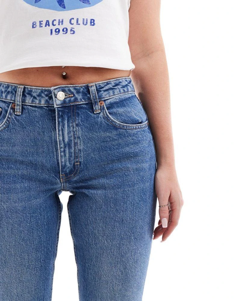 Topshop Hourglass Topshop Hourglass mid rise straight cropped jean with raw hems in mid blue 4
