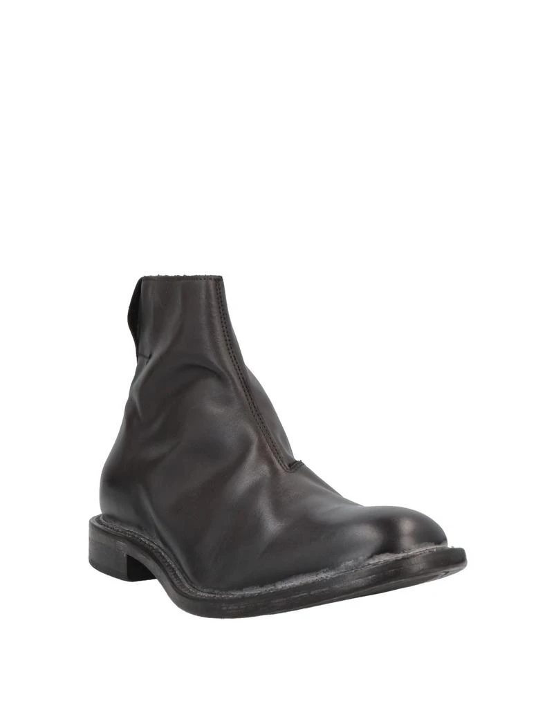 MOMA FOOTWEAR 2