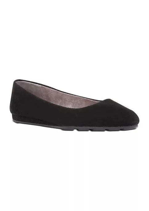 Me Too Too Alina Slip On Classic Flats 1