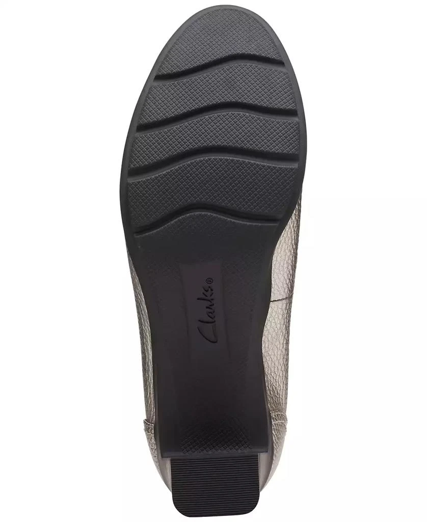 Clarks Women's Neiley Pearl Slip-On Pumps 10