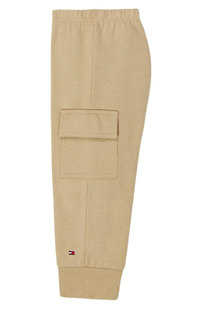 Tommy Hilfiger Embroidered Logo Fleece Sweatshirt 
Cargo Pants Set 3