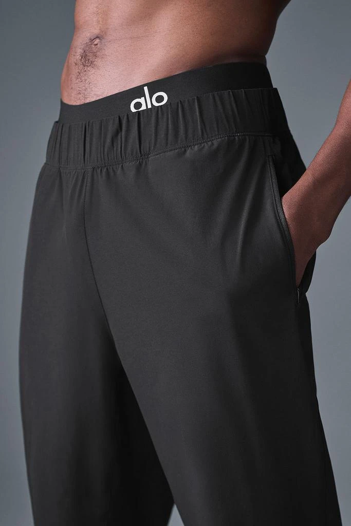Alo Repetition Pant - Black 4