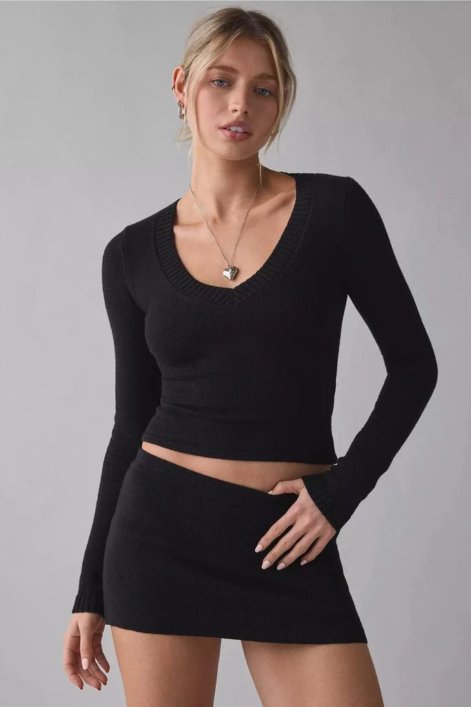 Frankies Bikinis Frankies Bikinis Kit Cloud Knit V-Neck Cropped Sweater 1