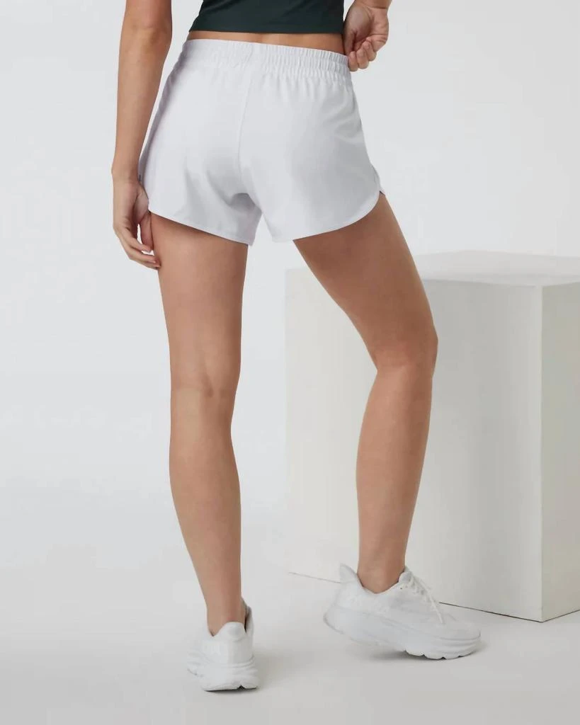 Vuori Clementine Short 2.0 In White 2