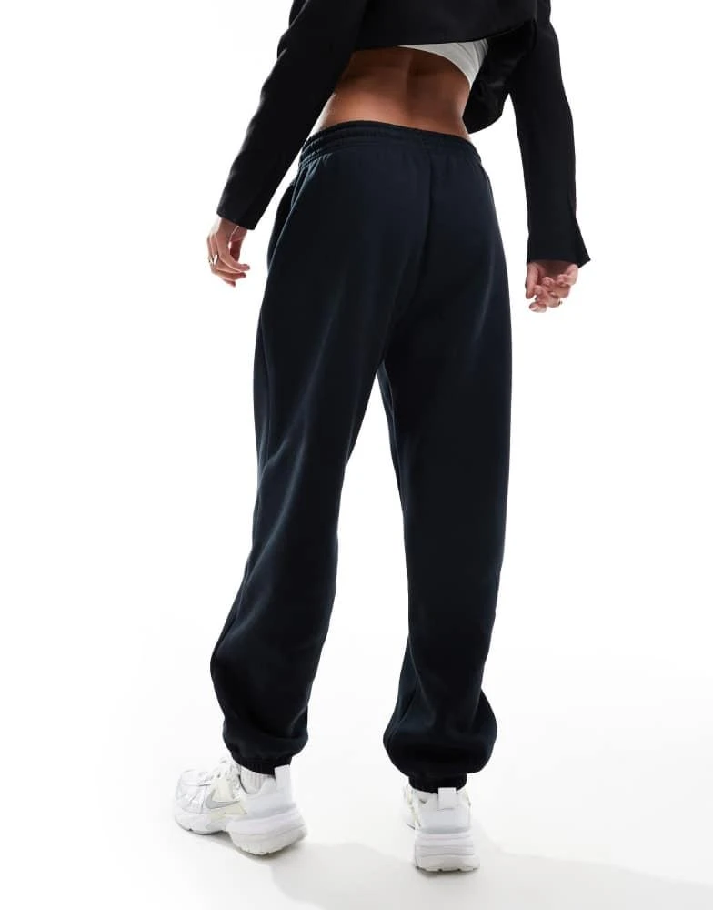 NIKE Nike Phoenix Fleece high waisted oversized joggers in black 4