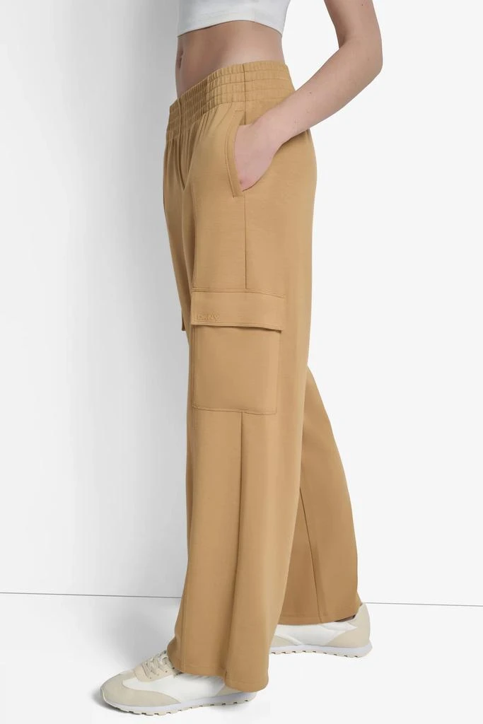 DKNY HIGH-RISE SEAMED WIDE-LEG CARGO SWEATPANT 4