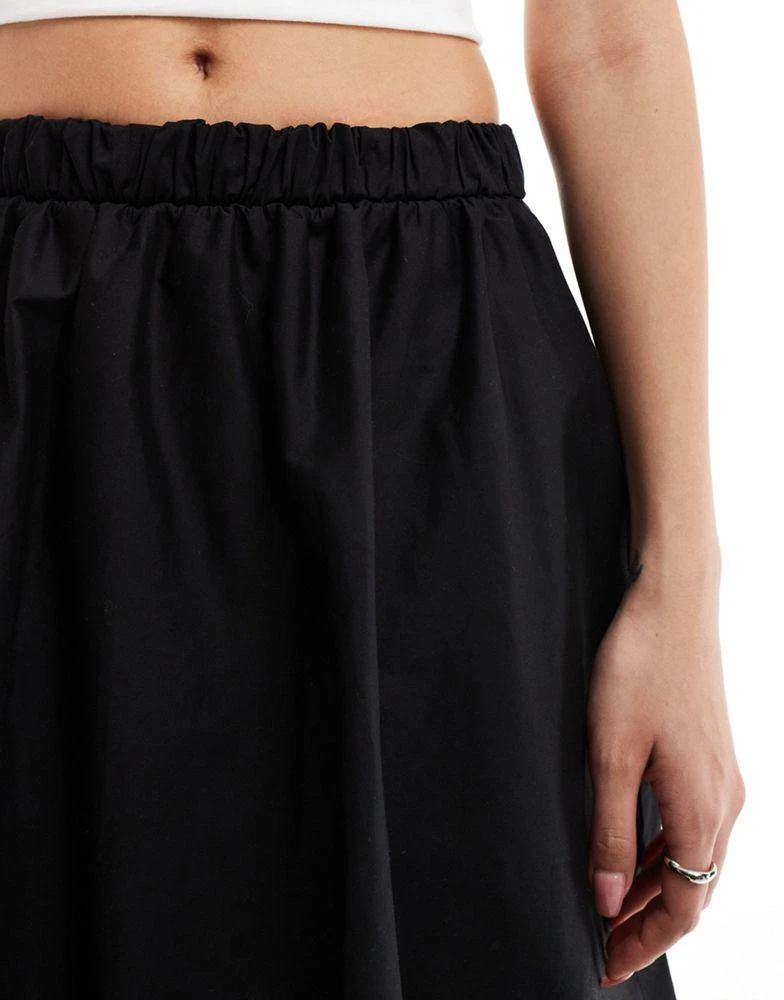 COLLUSION COLLUSION poplin midi puffball skirt in black 5