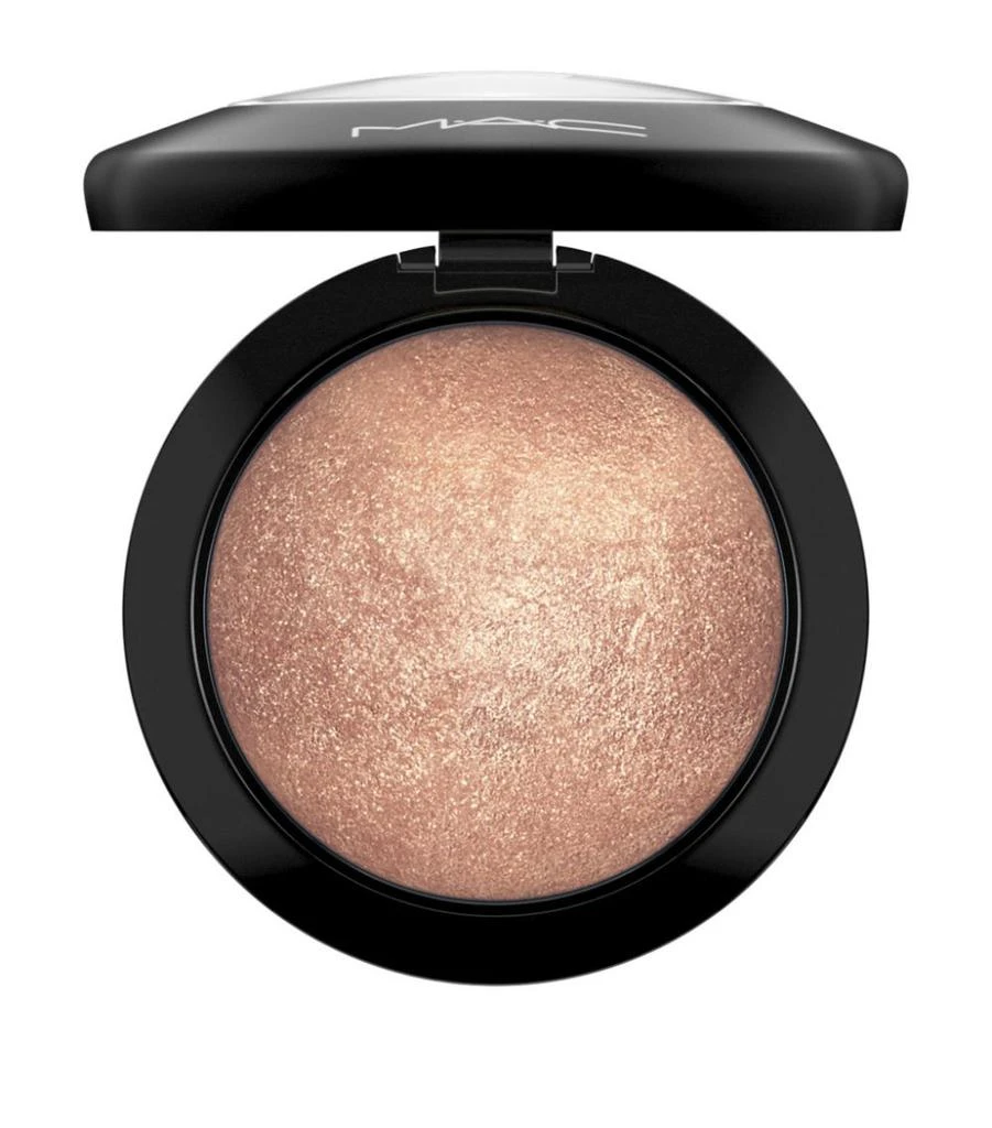 MAC Mineralize Skinfinish 1