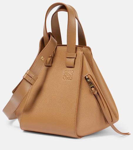 バッグ・カバンその他 LOEWE SAHARA LEATHER HAMMOCK BAG Loewe Sahara leather Hammock bag - Tote Bags - Compare