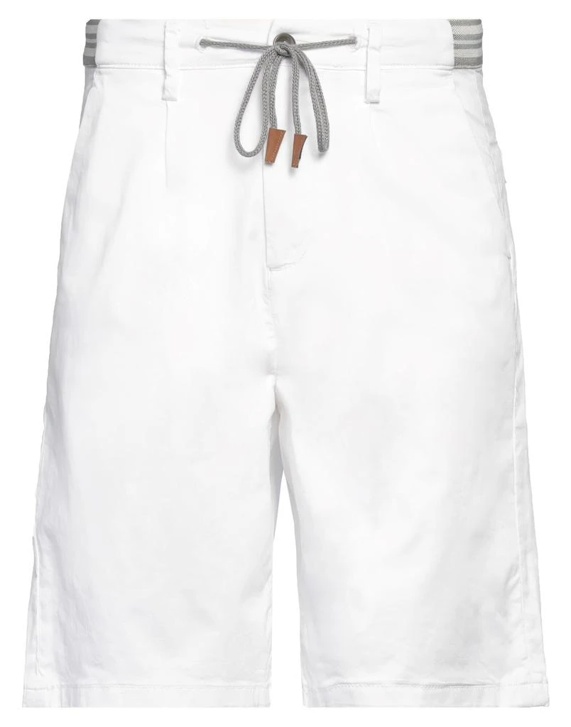 HAMAKI-HO Shorts & Bermuda 1