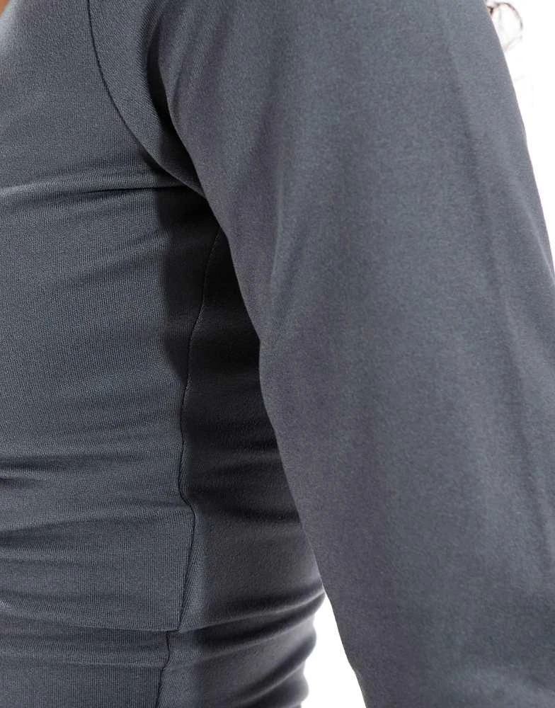 HOLLISTER Hollister scoop neck long sleeve fitted top in charcoal 3
