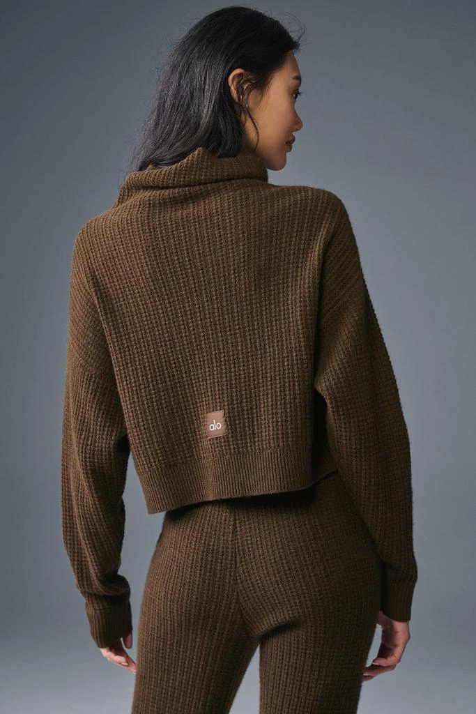 Alo Cashmere Plush Waffle Turtleneck Pullover - Espresso 4