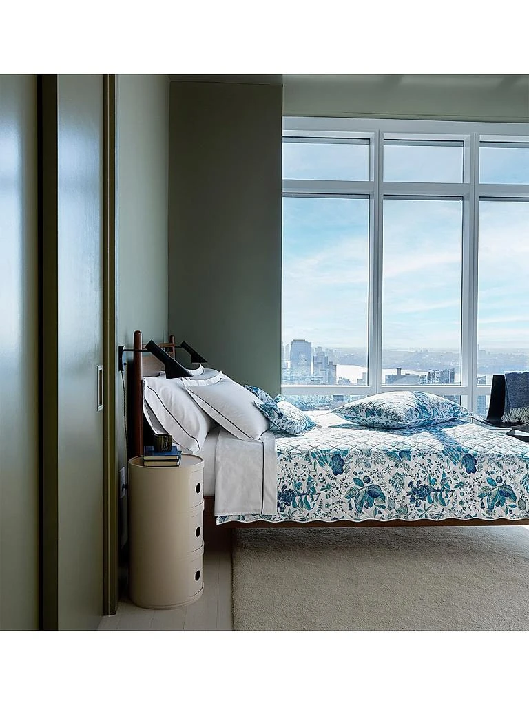 Matouk Pomegranate Quilt 
Quilted Shams Collection