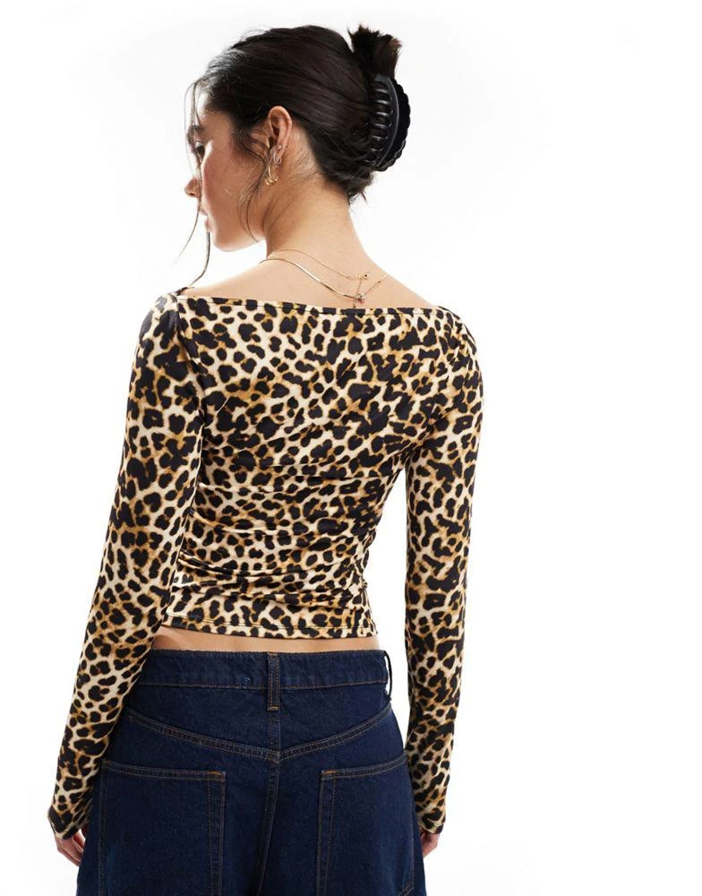 Stradivarius Stradivarius boat neck long sleeve top in leopard print 4