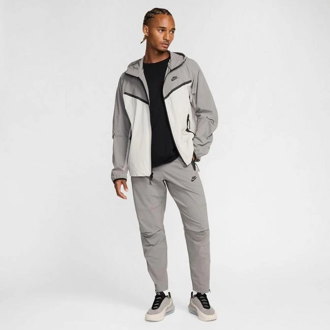 NIKE Men's Nike Tech Woven Pants 3