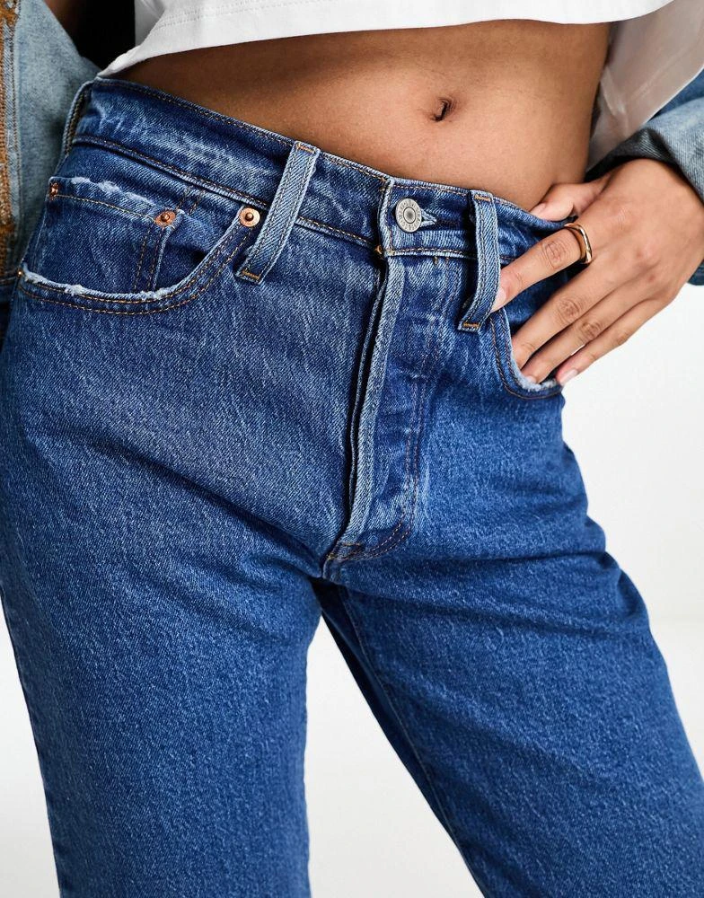 Levi's Levi's 501 straight fit crop jeans in mid blue 2