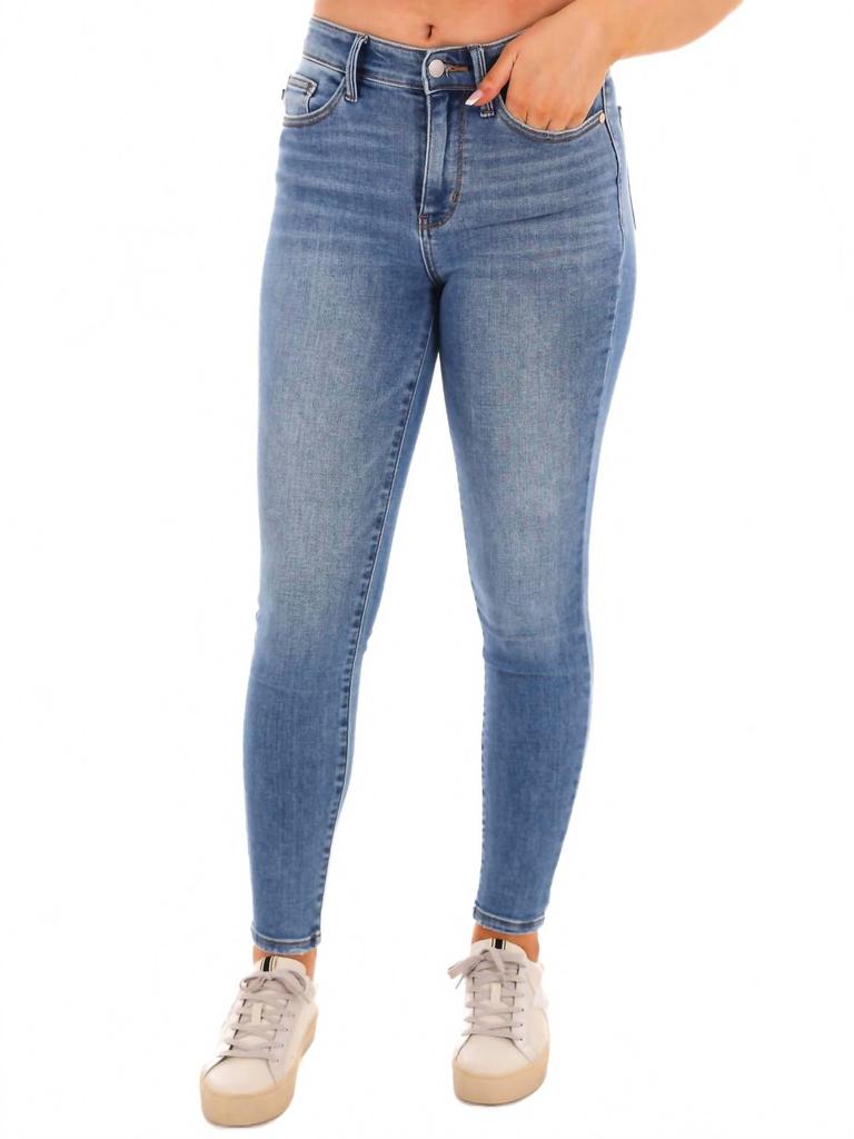 Judy Blue Watch Me Work Vintage Skinny Jean In Medium