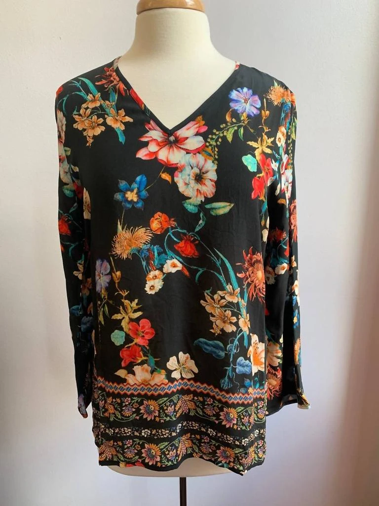 Tolani Tolani - Simone Top 1