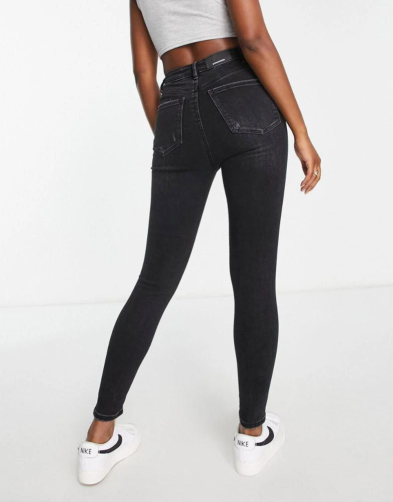 Stradivarius Stradivarius super high waist skinny jeans in washed black 2