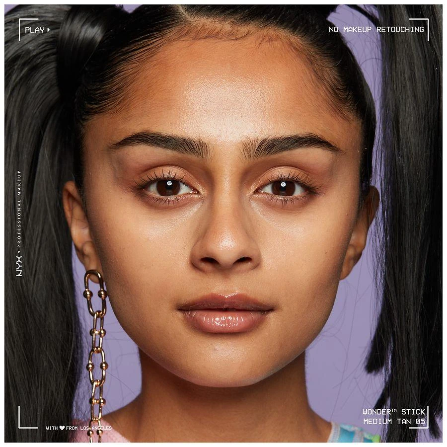 Wonder Stick Cream Highlight 
Contour Stick 4