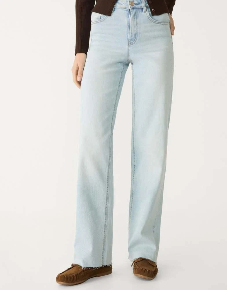 Stradivarius Stradivarius straight fit comfort jeans in blue denim