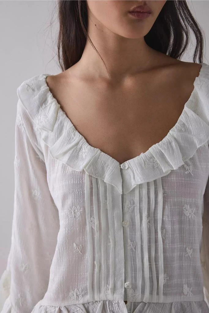 Kimchi Blue Kimchi Blue Joni Embroidered 3/4 Sleeve Ruffle Blouse 4