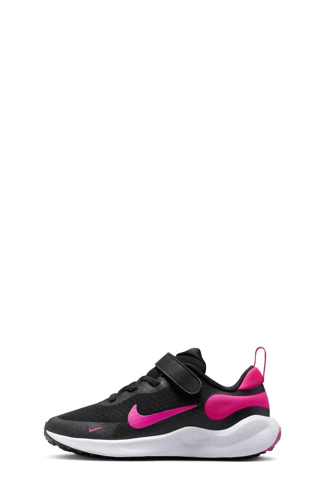 NIKE Revolution 7 Sneaker 2