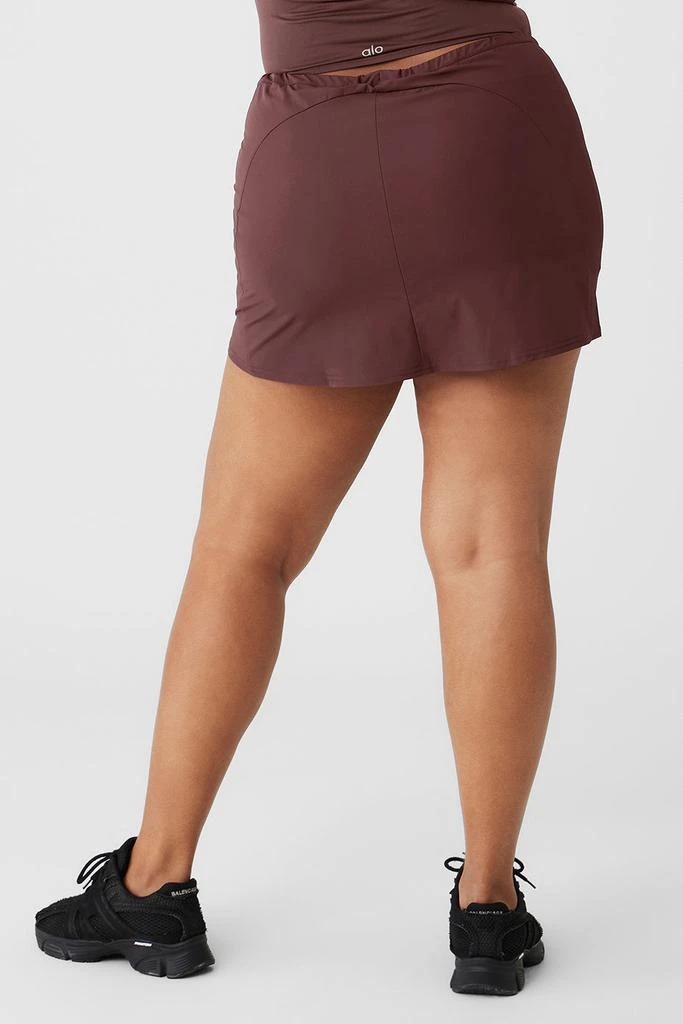 Alo Yoga In The Lead Skirt - Cherry Cola 6