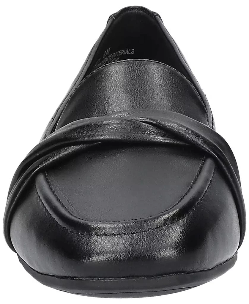 Easy Street Women's Betty Square Toe Flats 7
