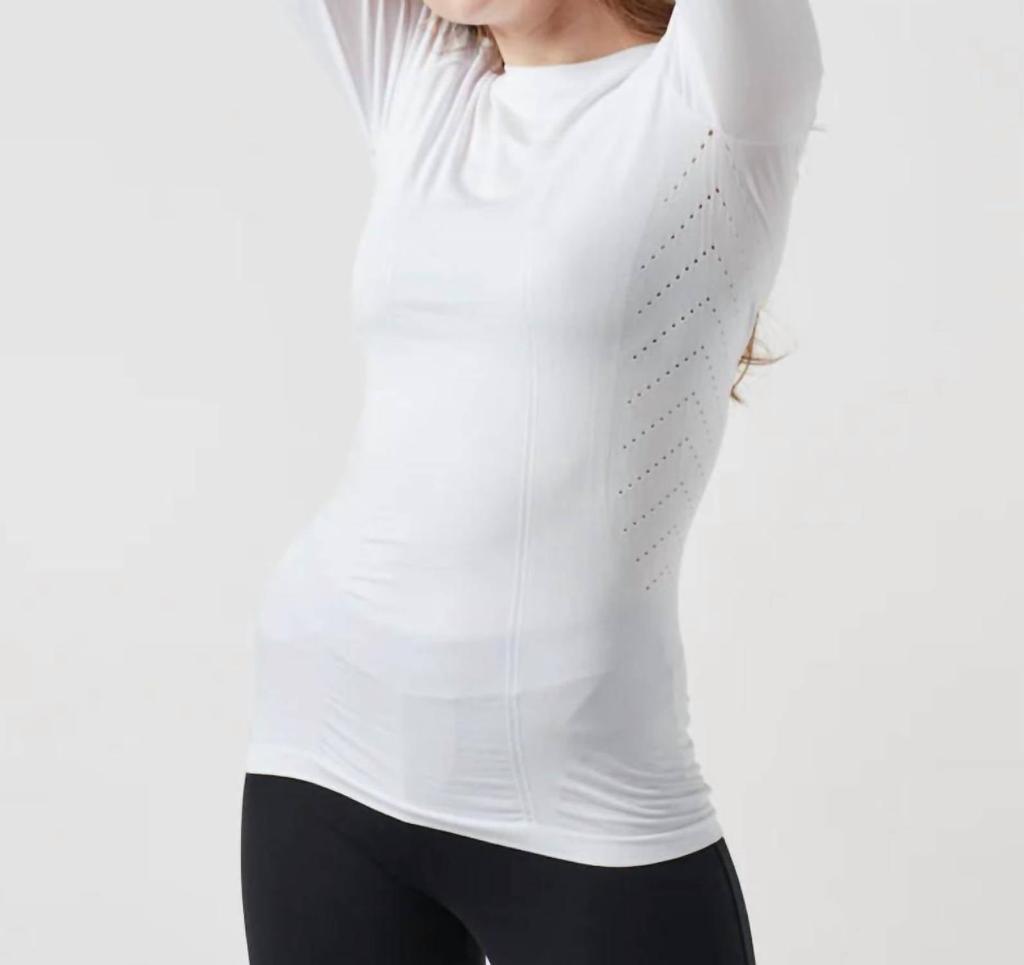 Blanc Noir Magnetic Top In White
