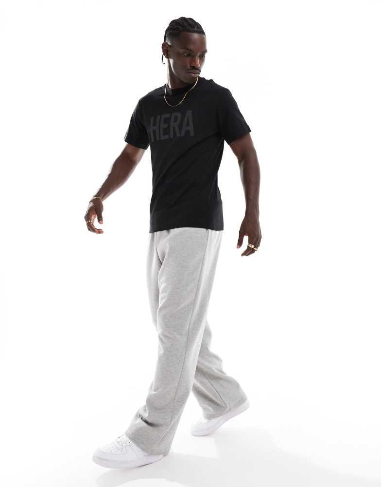 HERA Hera label regular fit t-shirt in black
