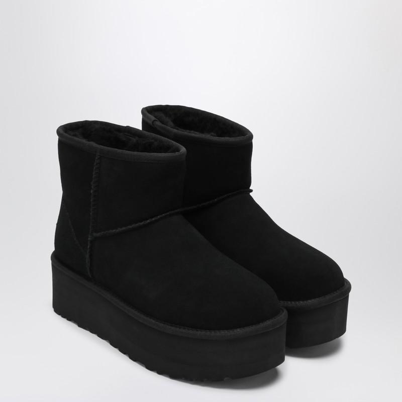 UGG Classic Mini Platform boots black - Boots - BeyondStyle
