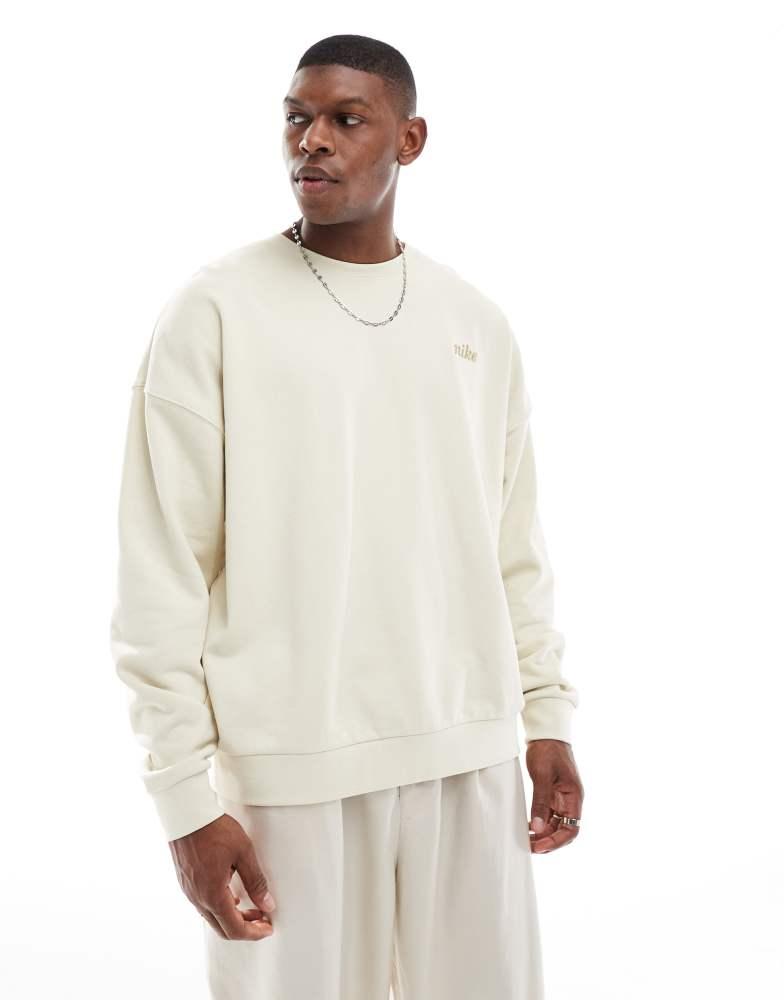 beige nike oversized sweatshirt