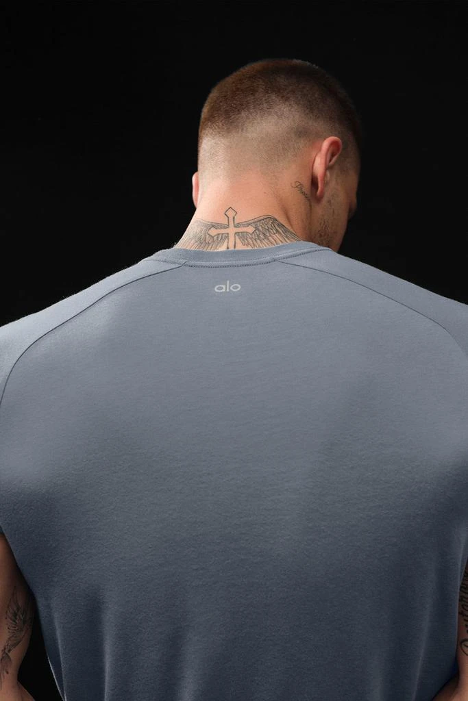 Alo Triumph Raglan Tee - Steel Grey 2