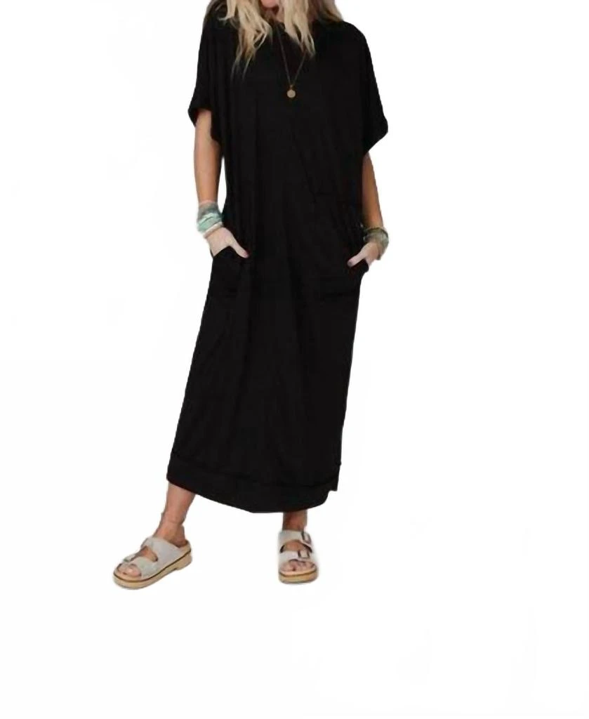 three bird nest Short Sleeve T-Shirt Maxi Dress In Black 2