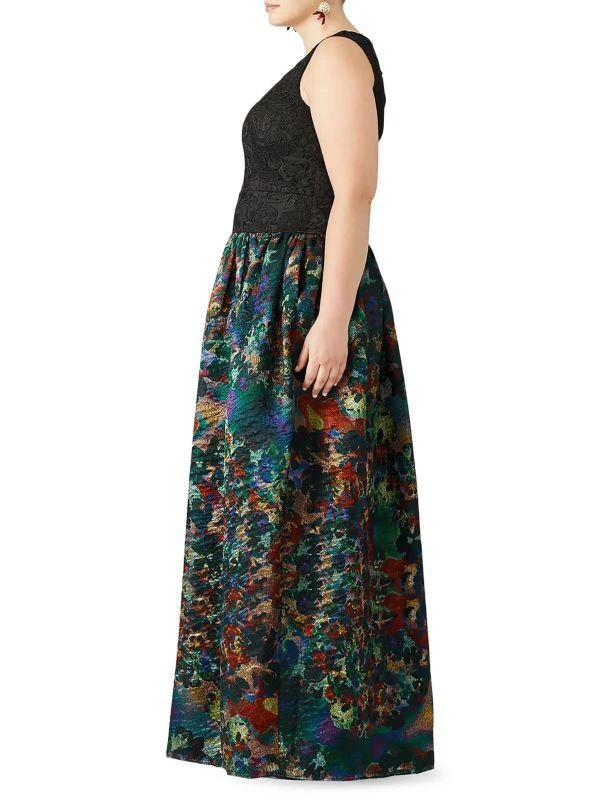Monique Lhuillier Metallic Ball Gown 3