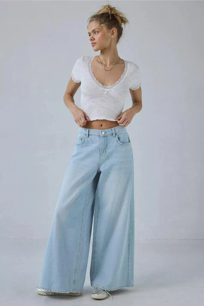 Out From Under Out From Under Bella Seamless Knit Lace Trim Crop Tee 3