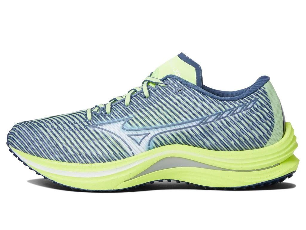 Mizuno Wave Rebellion 4