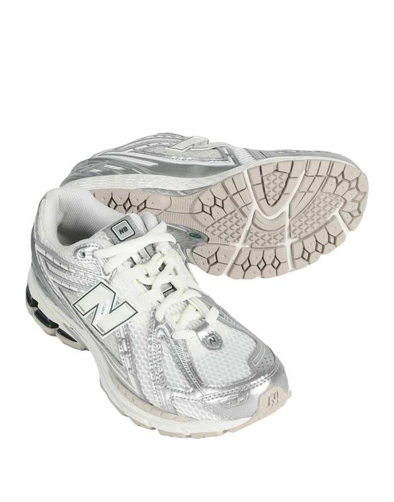 New Balance Sneakers 2