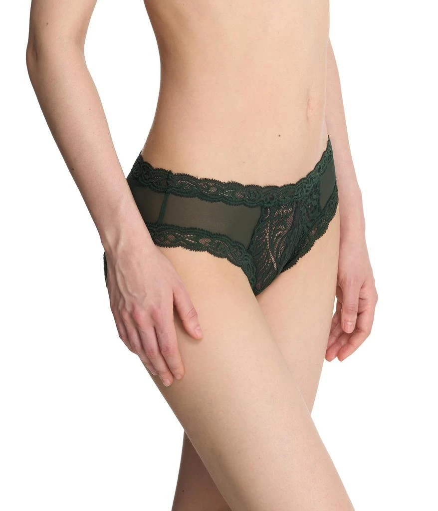 Natori Feathers Hipster 3