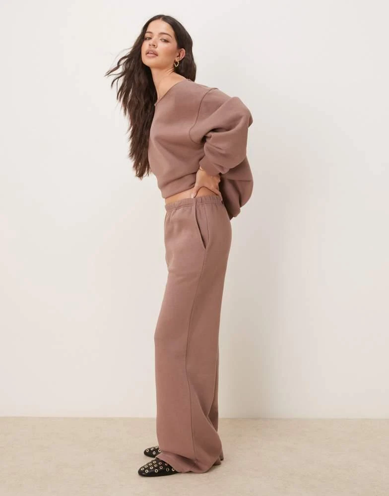 ASOS ASOS DESIGN straight leg jogger co-ord in chocolate 1