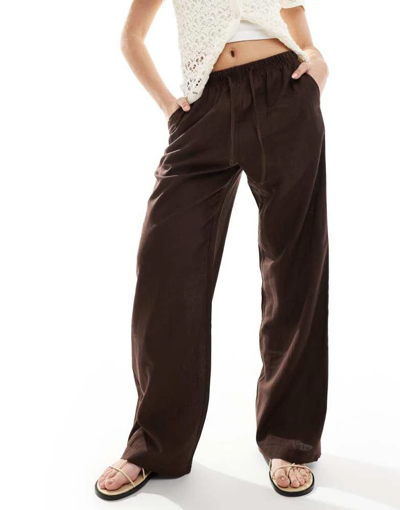 Bershka Bershka tie waist wide leg linen trousers in brown 1