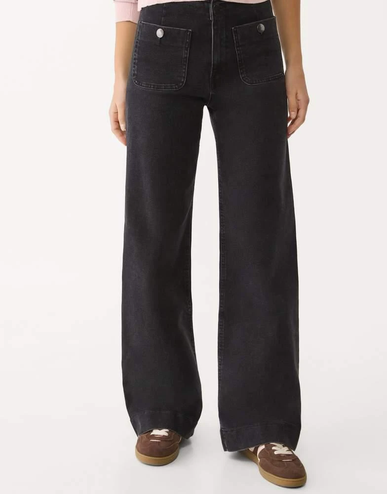 Stradivarius Stradivarius D77 minimalist jeans with pockets in washed black 3