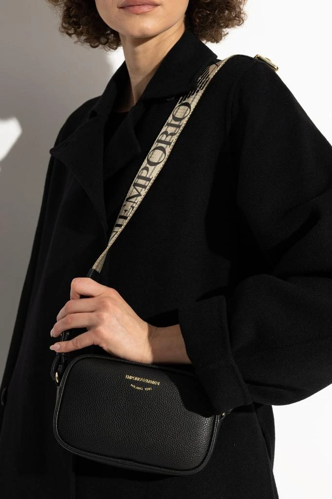 Emporio Armani Emporio Armani Logo Detailed Zip-Up Crossbody Bag 2