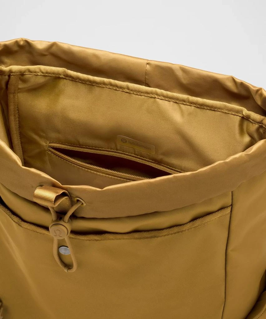 Lululemon Wunderlust Backpack 25L 33
