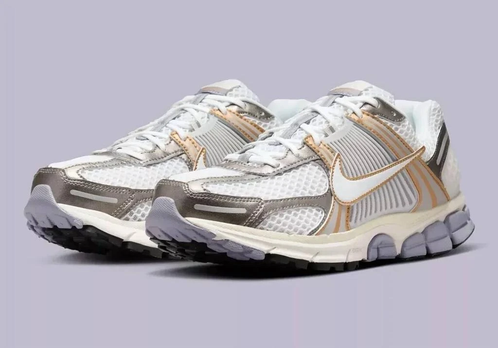 NIKE Men's Zoom Vomero 5 Sneaker In Platinum Tint/white 1