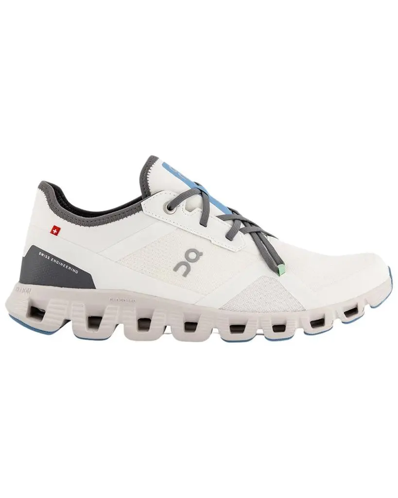 On Running On Running Cloud X 3 AD Sneaker
