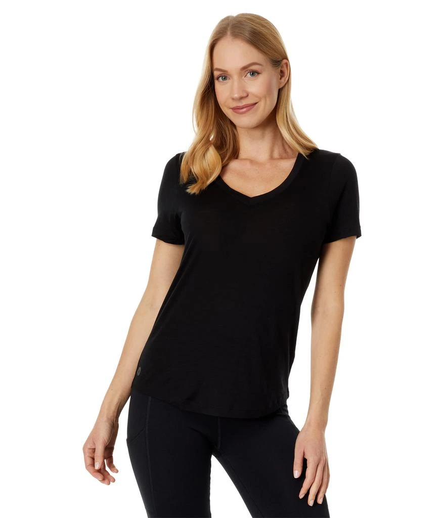 SmartWool Active Ultralite V-Neck Short Sleeve 1