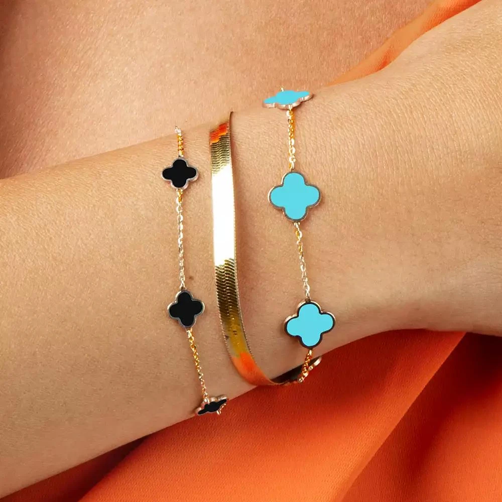 The Lovery Mini Onyx Clover Bracelet 14K Yellow Gold 3