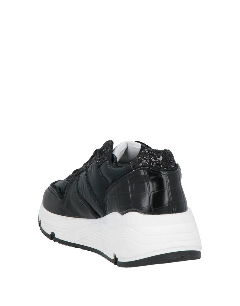 Shop Sneakers on Sale at BeyondStyle – Get 52% Off Sneakers with